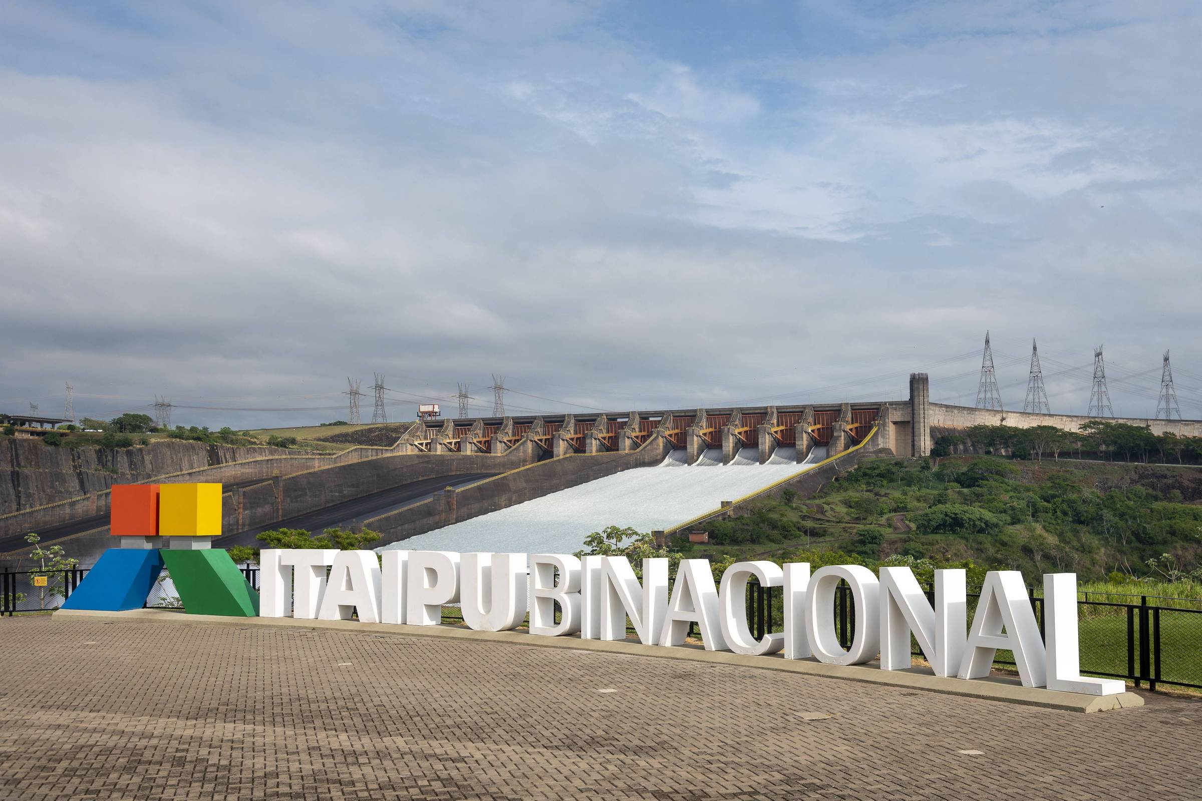 Itaipu: compromisso com tarifas mais baixas e desenvolvimento sustentável - 02/04/2025 - Opinião