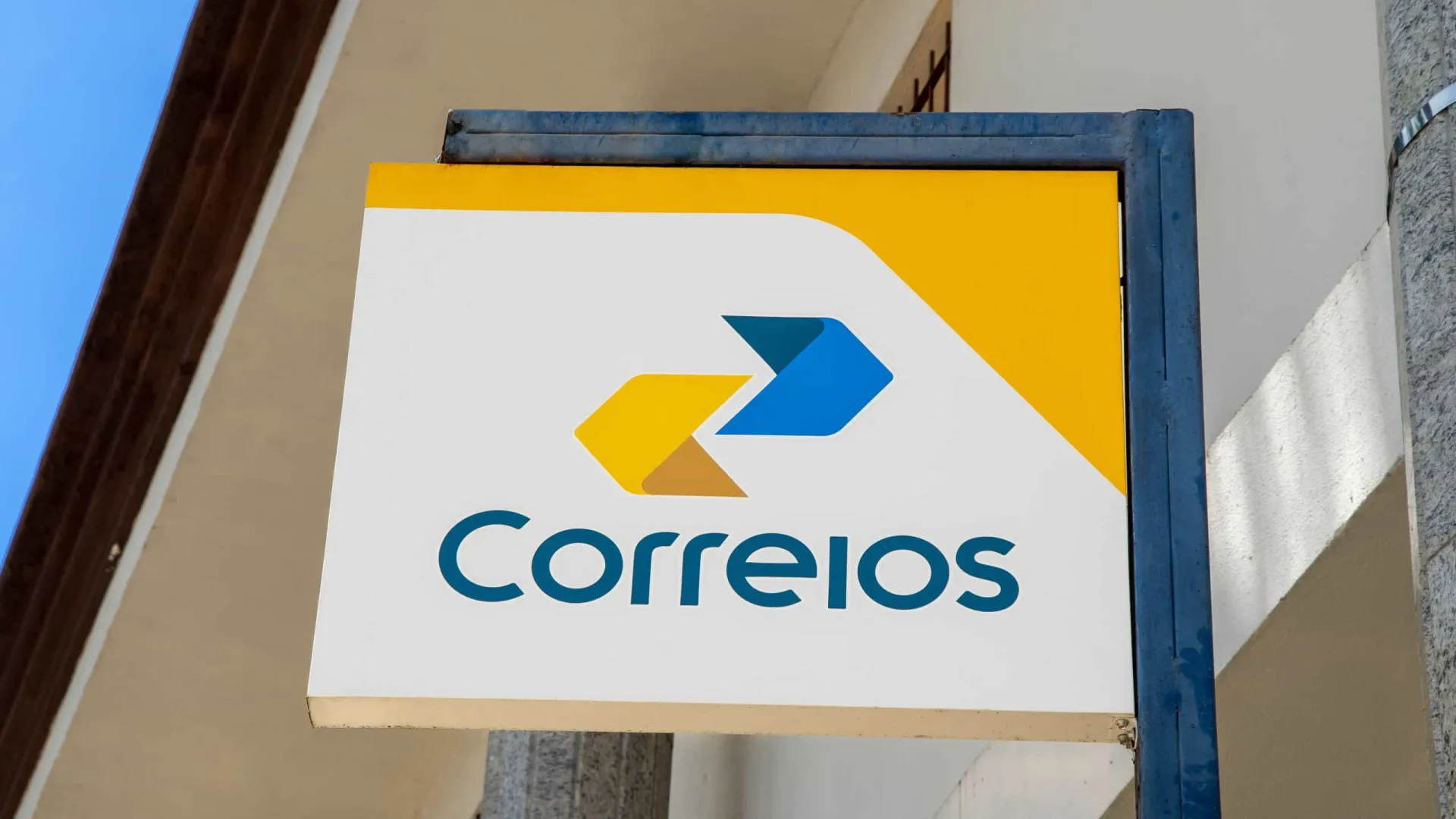 Aposentados já podem pedir nos Correios o reembolso de descontos não autorizados do INSS