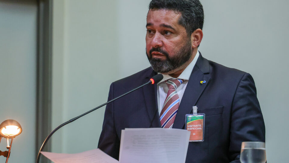 Presidente dos Correios teve aumento de 14% em dois anos