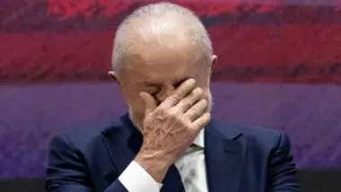 Revisão da Moody's frustra plano de Lula de recuperar grau de investimento.