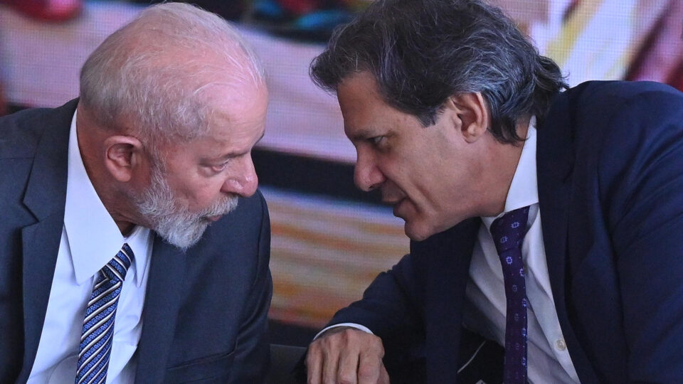 Câmara aprova urgência de projeto que reduz benefícios tributários