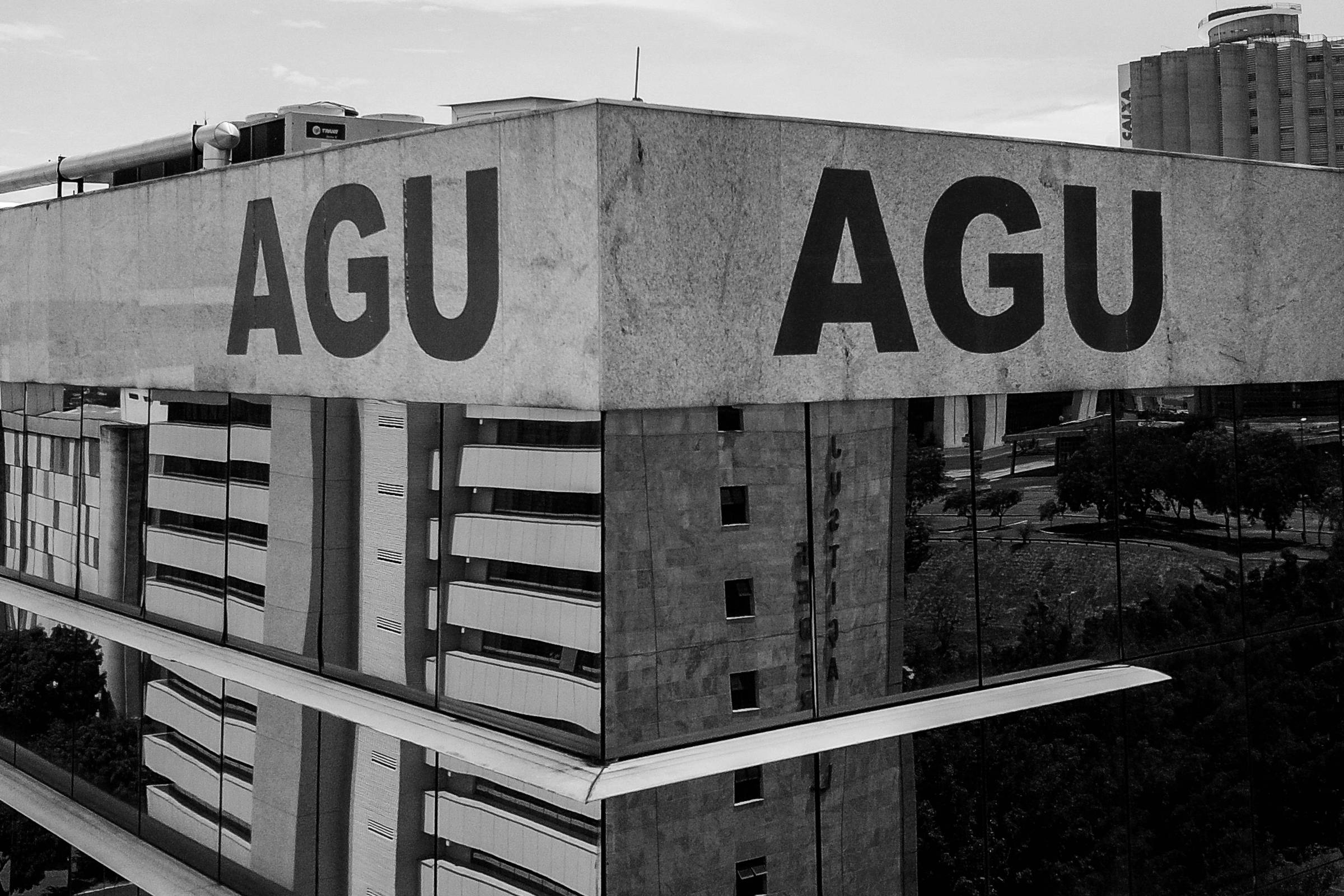 Pagamento milionário a advogados públicos deve acabar - 21/07/2025 - Opinião