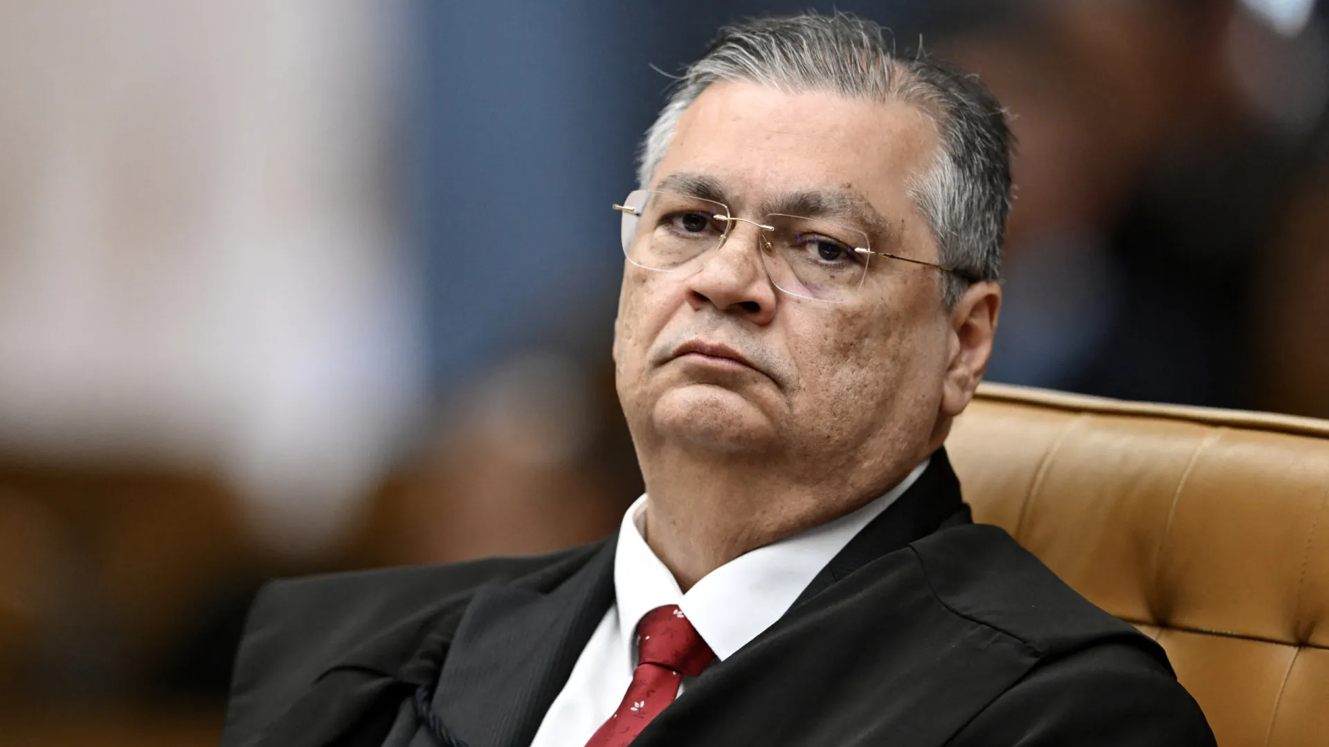 Dino receberá R$ 1,2 mi de hospital onde filho morreu; valor será doado