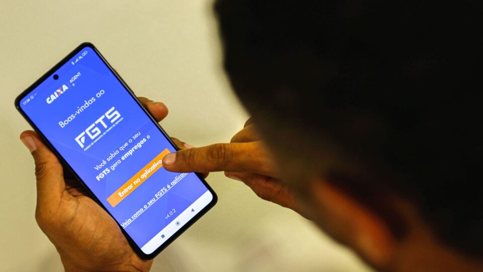 governo mira apps e jornada 6x1