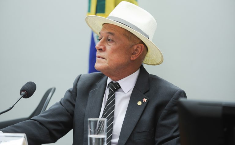 Instalação da comissão e eleição de presidente e vice-presidentes. Dep. Joseildo Ramos (PT - BA).
