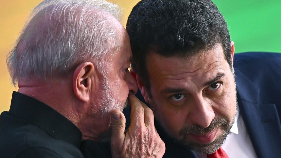 Governo Lula racha sobre iFood e CLT