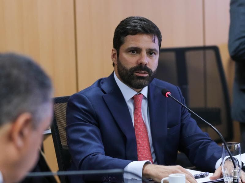 Lula nomeia secretário-executivo como ministro interino da Justiça