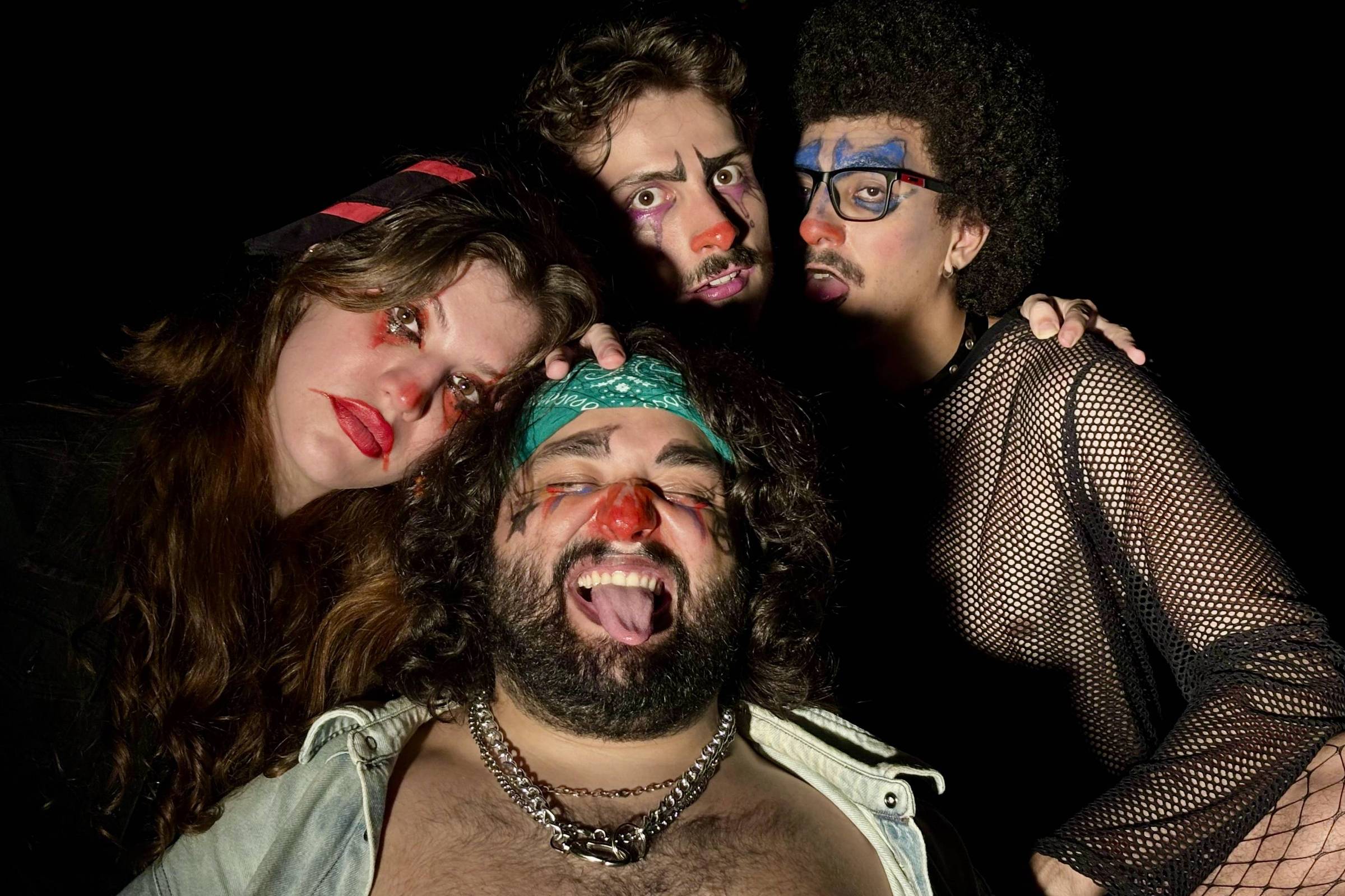 Cia. Bípede celebra arte como resistência à censura - 10/02/2026 - Mise-en-scène