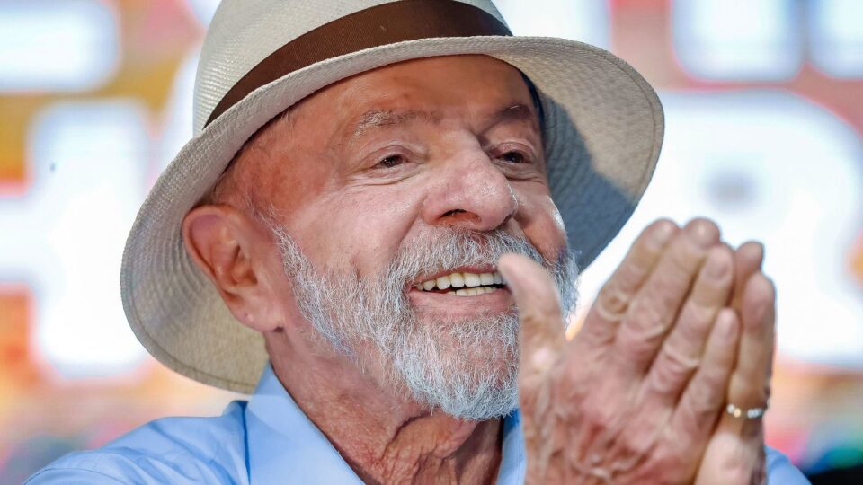 Filipe Barros aciona TSE contra desfile em homenagem a Lula