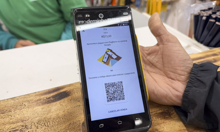 Pix passa por instabilidade e bancos apontam falha de "fornecedor externo"