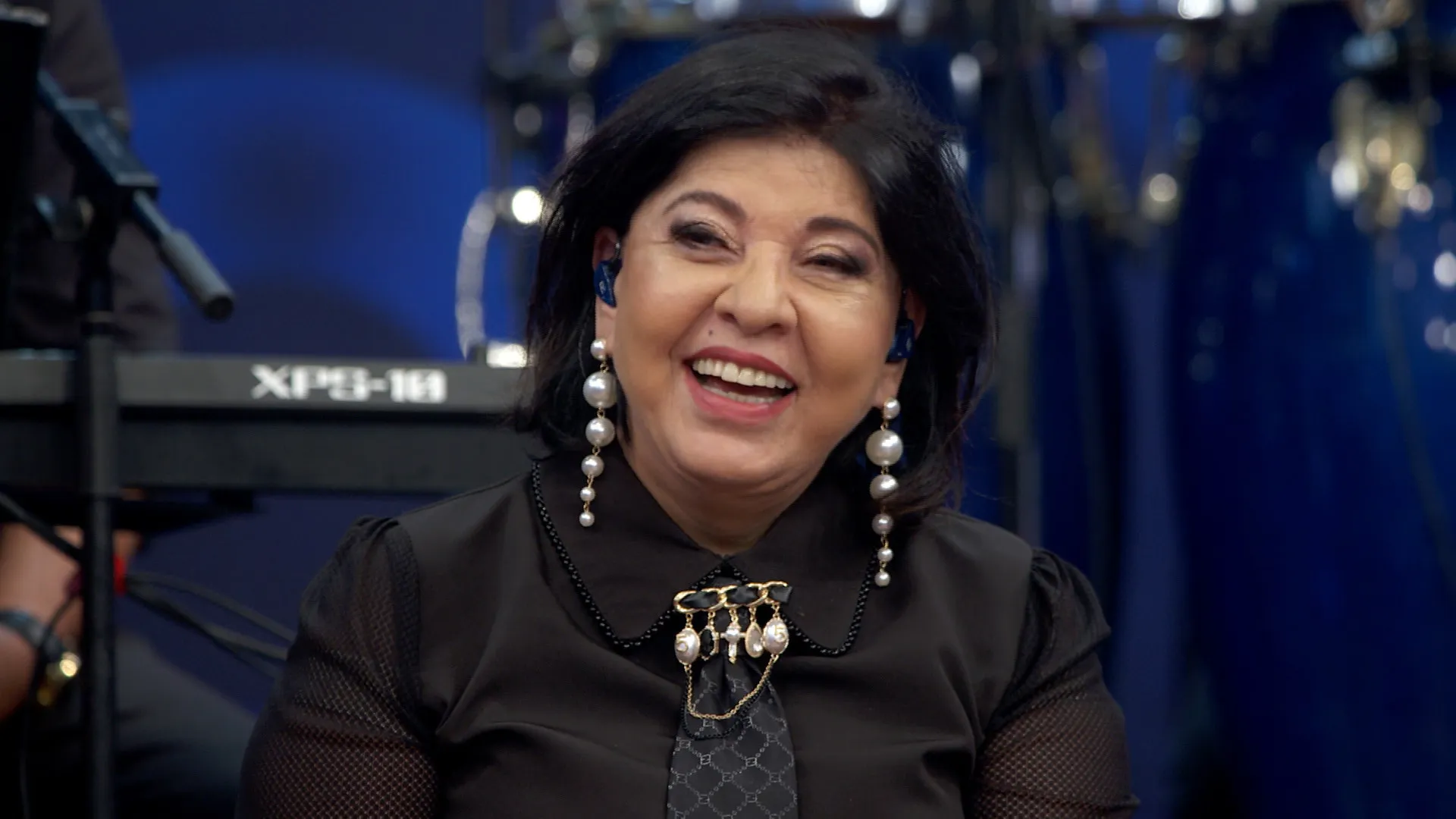 Roberta Miranda emociona vendedora ambulante após pagar R$ 800 por pipoca