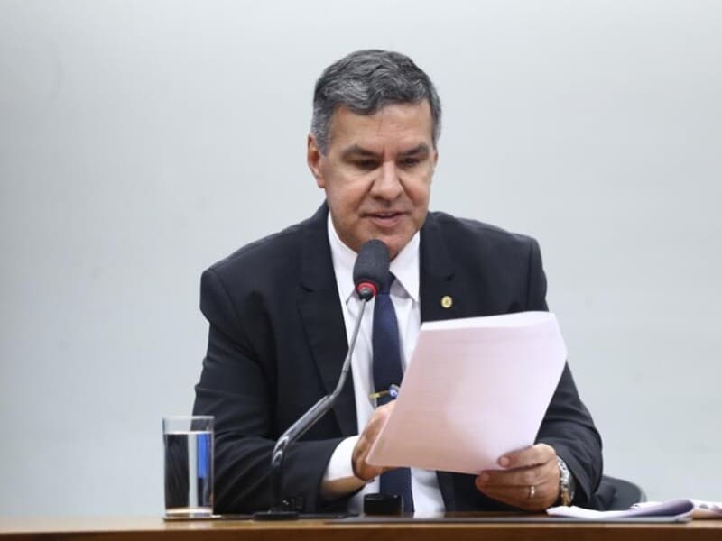 Deputado quer extinção da Ancine, EBC e de outros oito órgãos federais