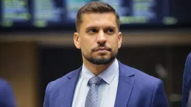 Vereador Rony Gabriel expôs o esquema de contratação de influenciadores para atacar o BC após a liquidação do Master