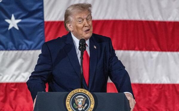 Trump diz que só aceitará "rendição incondicional" do Irã