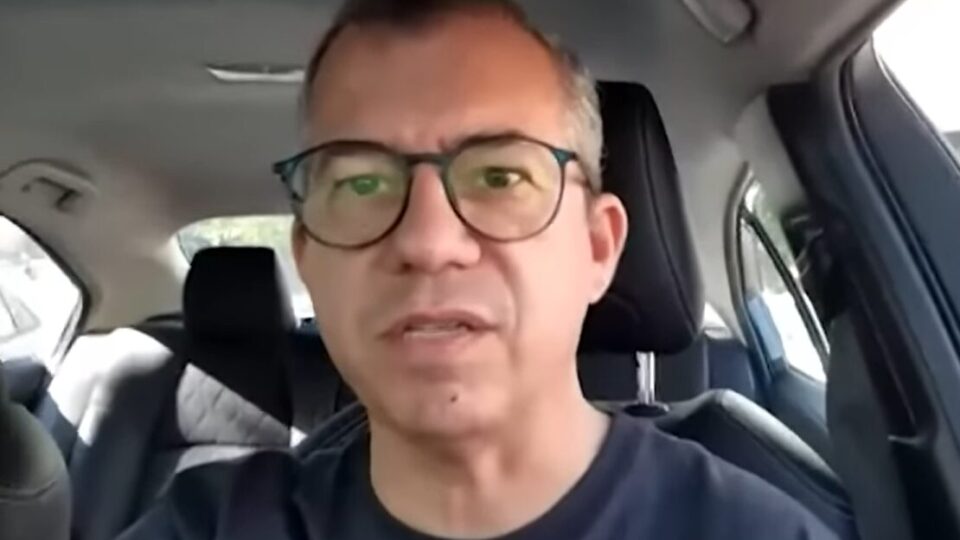 Incompetência de Lula agrava endividamento, alerta economista