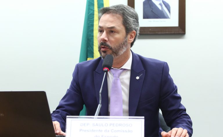 Deputado Saulo Pedroso (PSD-SP) na Comissão do Esporte da Câmara dos Deputados