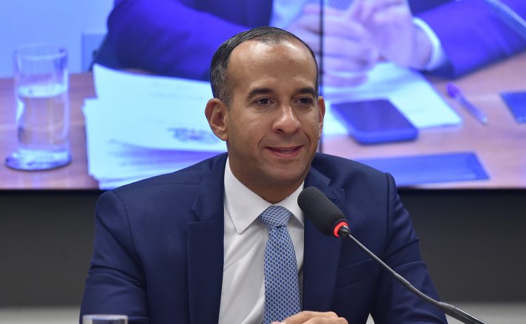 Audiência Pública - Construção do túnel que vai ligar as cidades de Santos à Guarujá. Dep. Paulo Alexandre Barbosa (PSDB-SP)