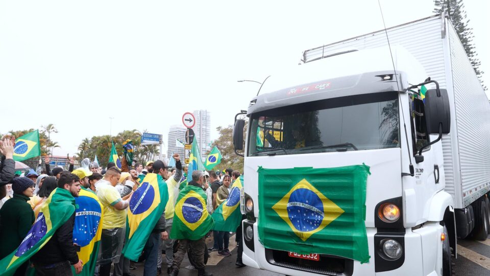 Câmara aprova anistia a multas de Moraes a caminhoneiros