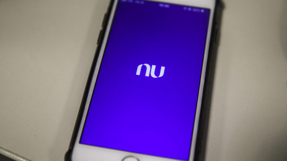 Funcionário do Nubank acionou por engano alerta usado em liquidação de bancos