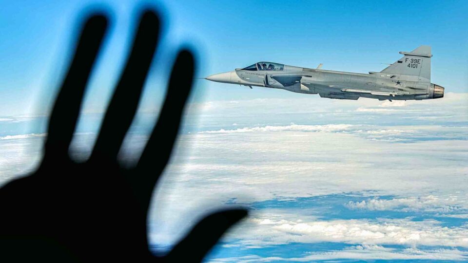 Brasil eleva gasto militar quatro vezes acima da média mundial