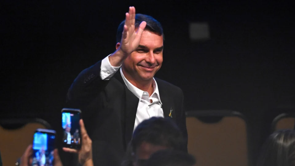 Flávio Bolsonaro economia