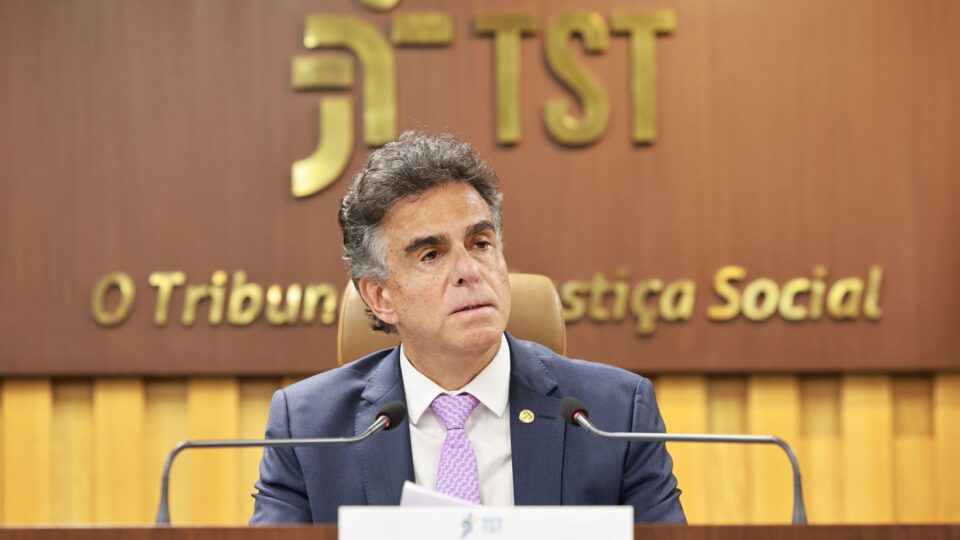 Presidente do TST vê avanço social na aprovação do fim da escala 6x1